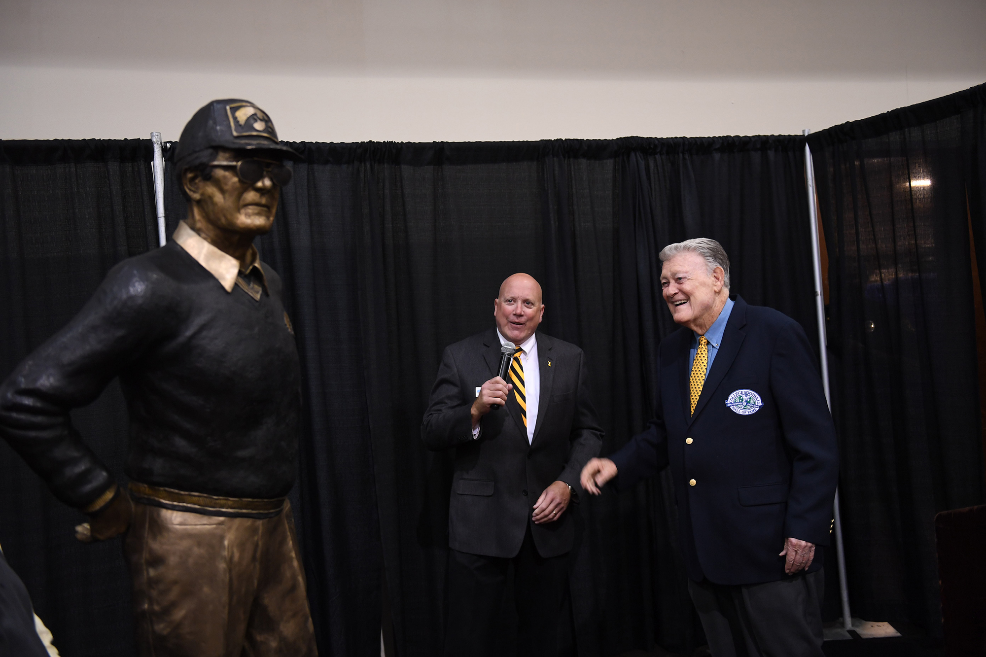 Hayden Fry at the unveiling of a statue in his honor