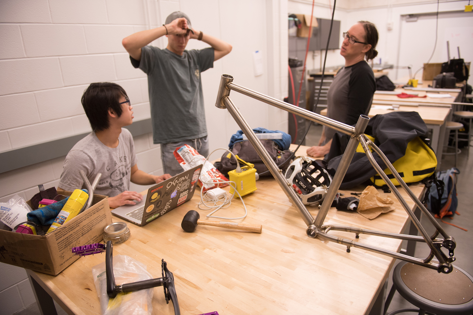 students in bike building class