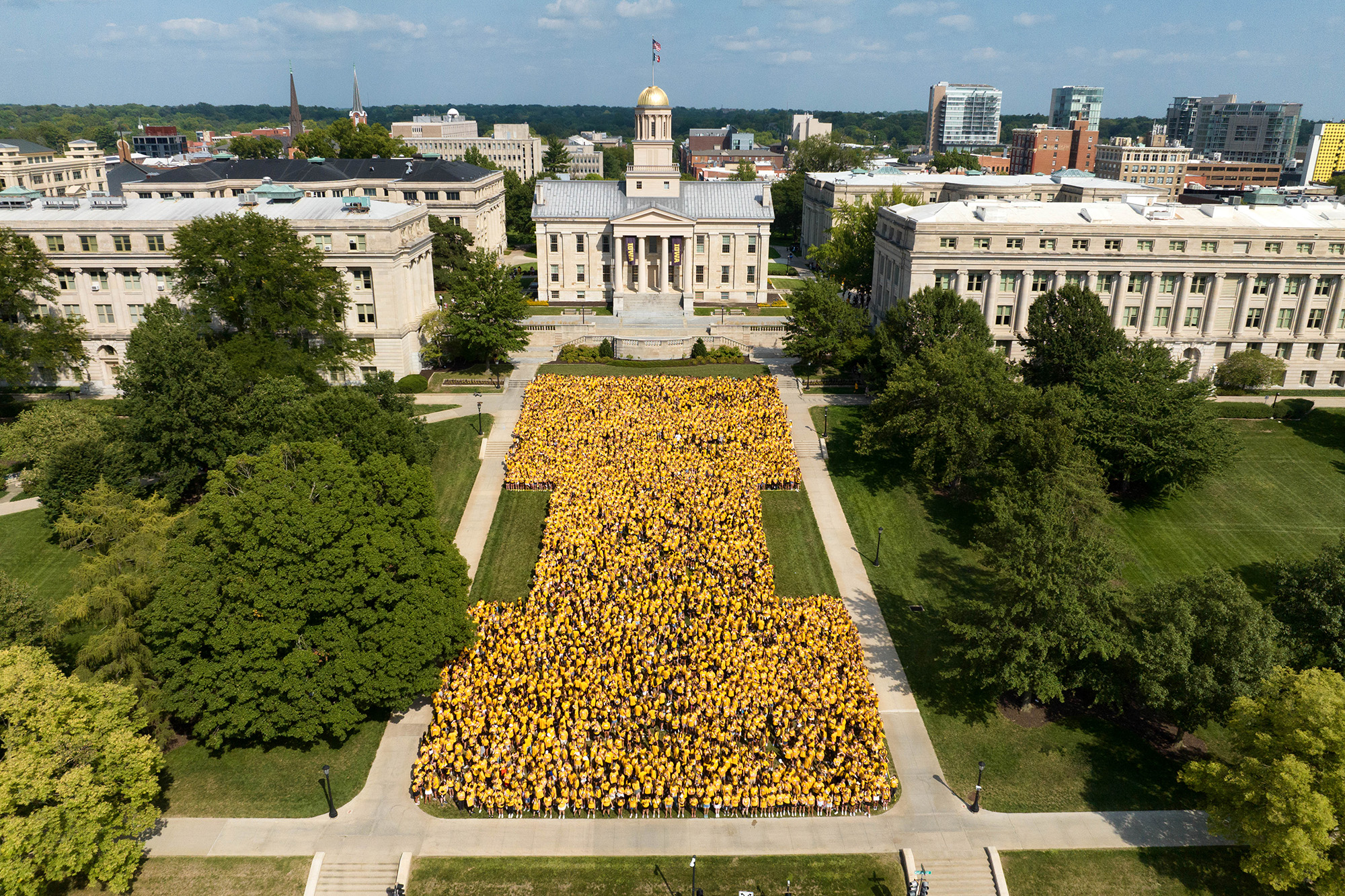 university of iowa first-year students forming a block I near Old Capitol