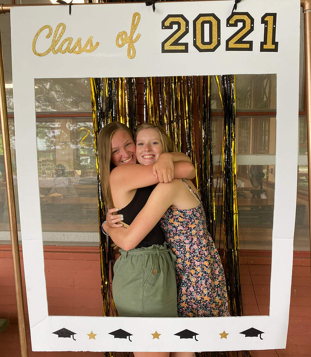 photo of Lillian and Elise as teenagers