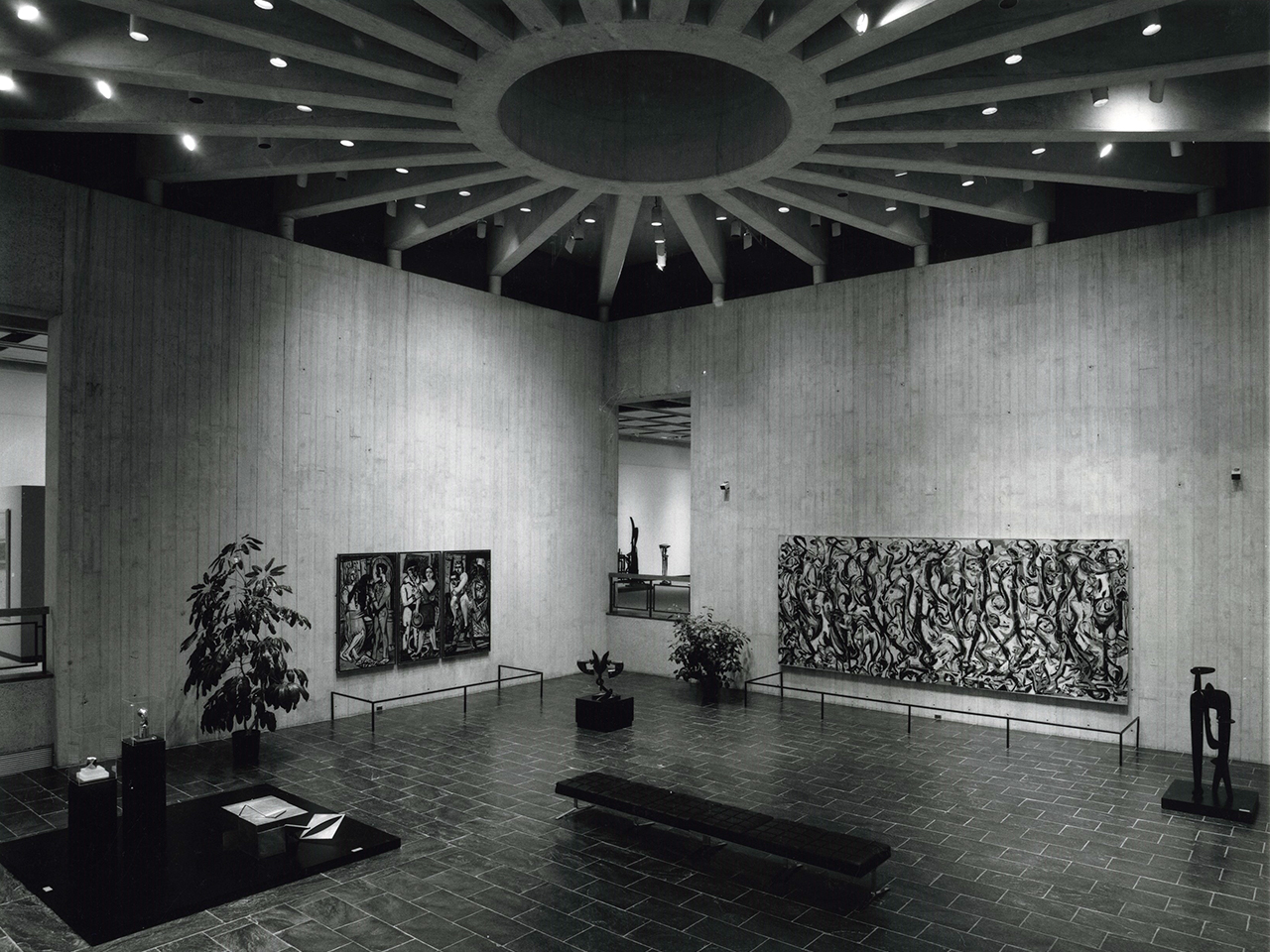 the sculpture court in the university of iowa museum of art in 1969, featuring Pollock's Mural