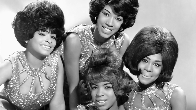 a group photo of the Marvelettes