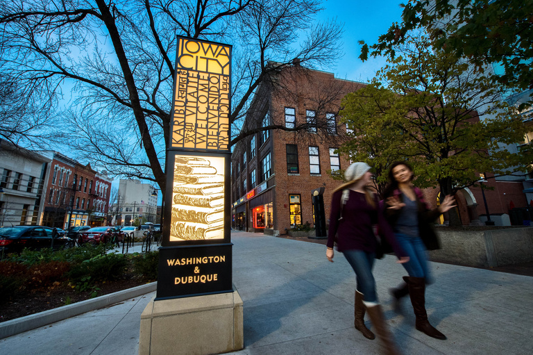 A pillar dedicated to writers