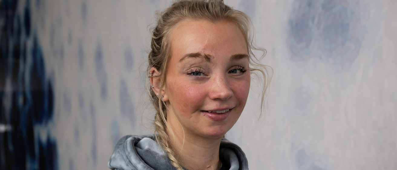 a portrait of UI graduate Maggie McQuillen