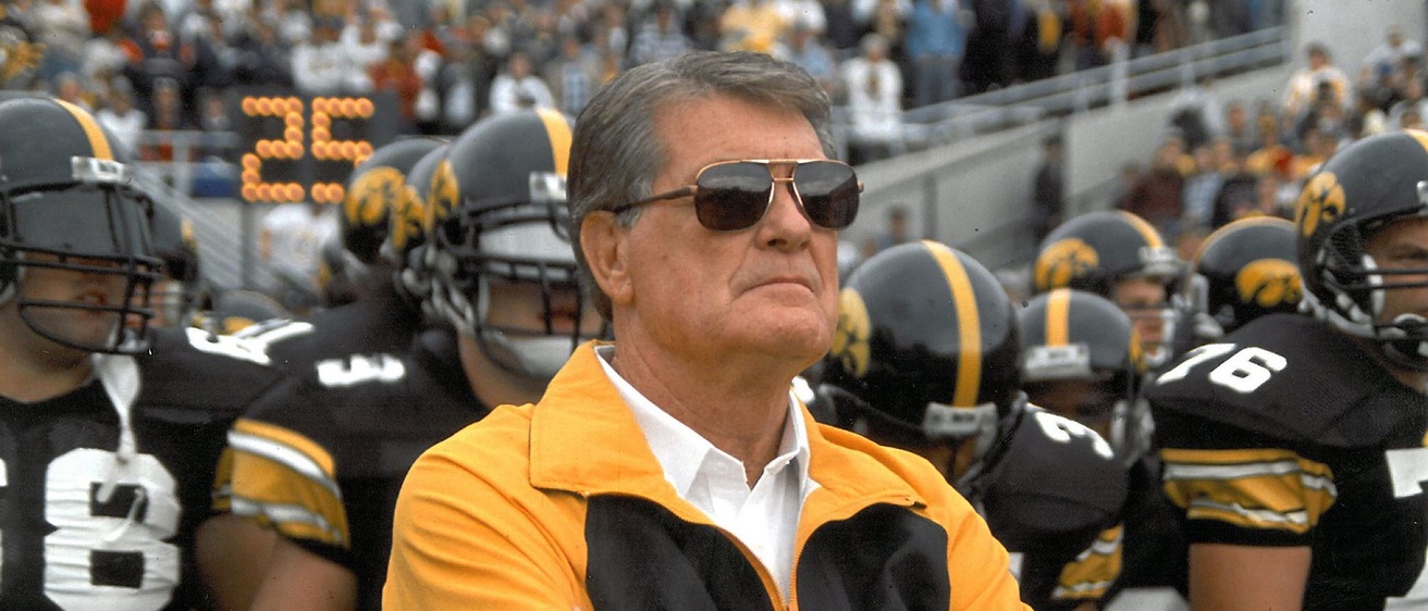 Hayden Fry on the sidelines with his football team