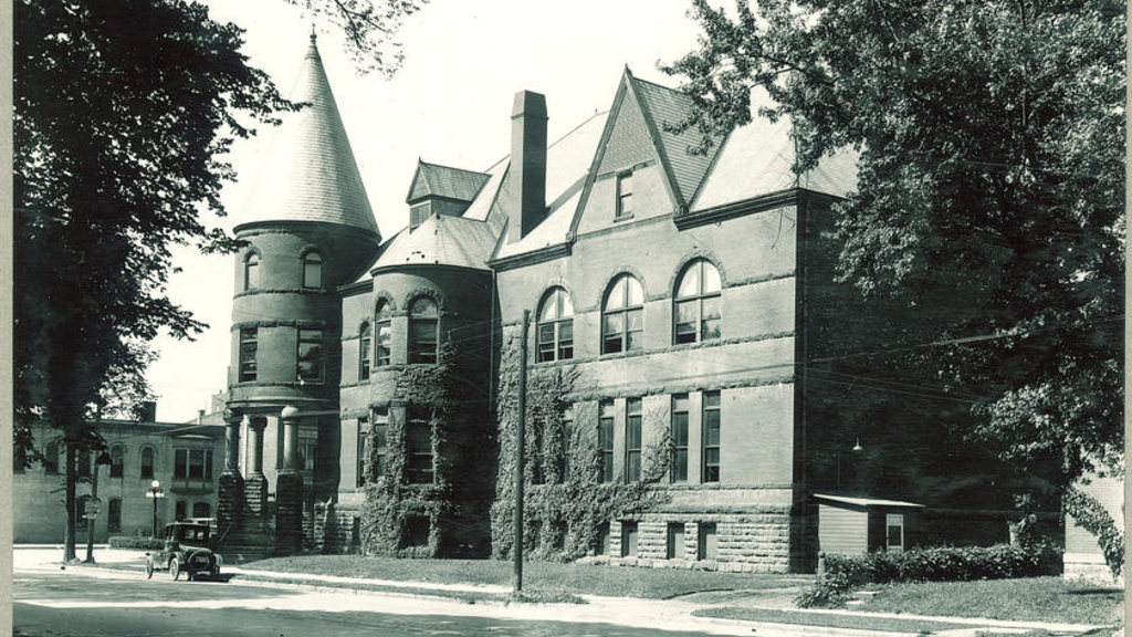 Close hall